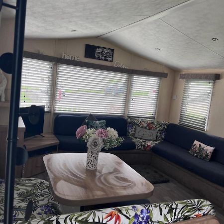 Take Me To The Beach At J&S Caravan Holidays Newquay Bay Resort Saint Columb Minor Екстериор снимка