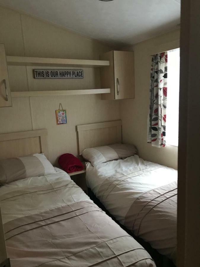 Take Me To The Beach At J&S Caravan Holidays Newquay Bay Resort Saint Columb Minor Екстериор снимка
